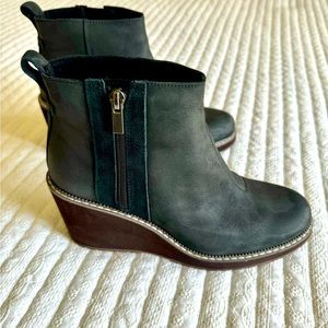 Toms for Women: wedge booties